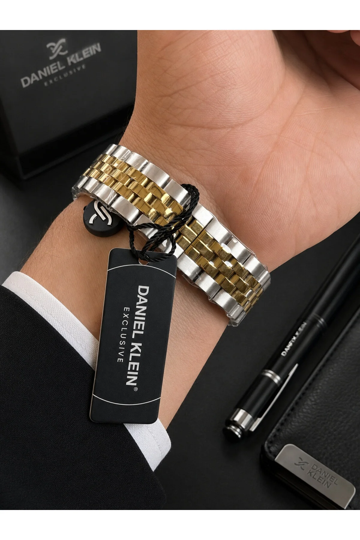 Daniel Klein Çelik Kordon Rolex Kasa+Takvim 3 Atm Suya Dayanıklı Erkek Kol Saati EDK.1.10665-7