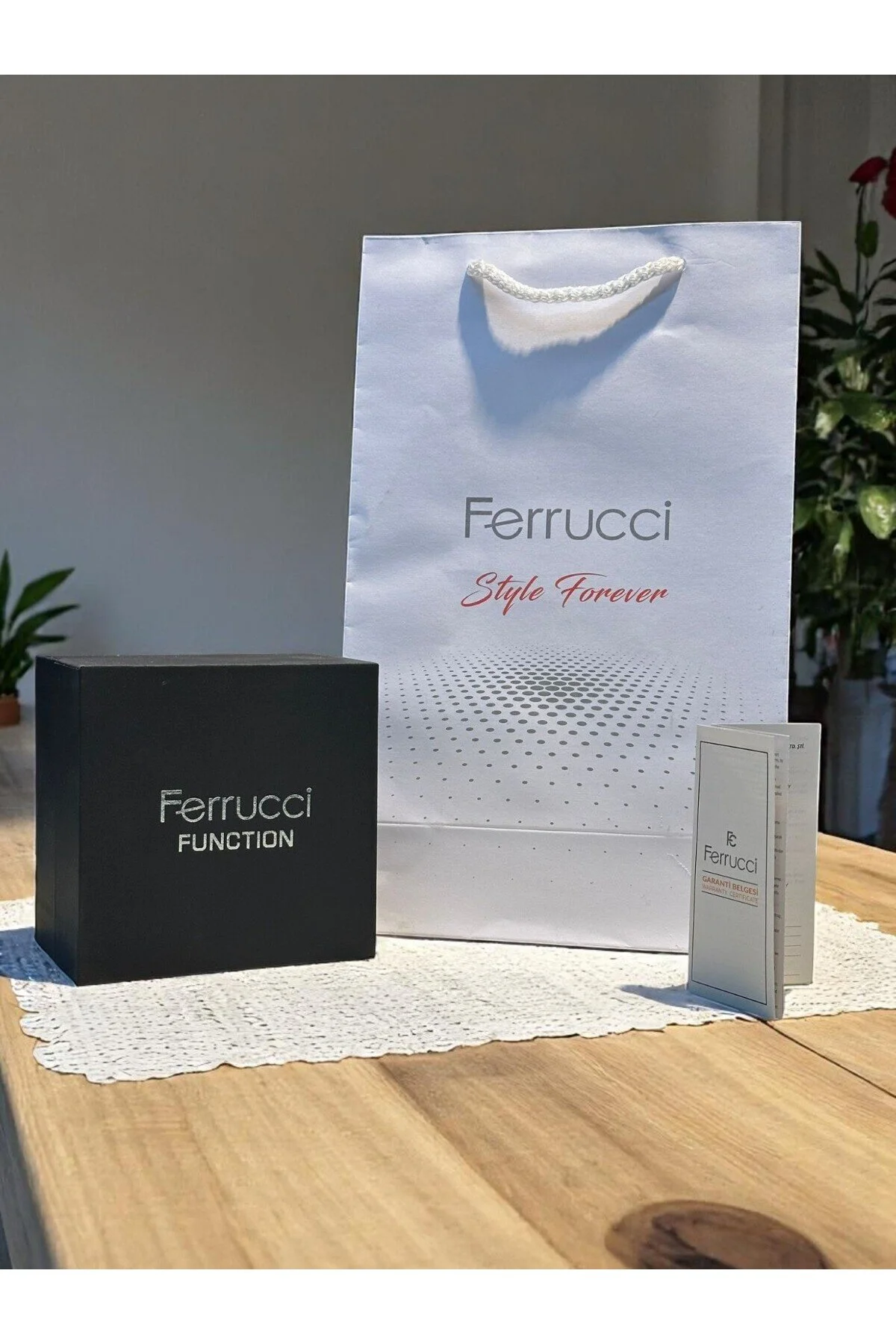 Ferrucci İç Fonksiyonları Aktif 30 Mt Suya Dayanıklı Çelik Kordonlu Erkek Kol Saati NSDKH4482.2