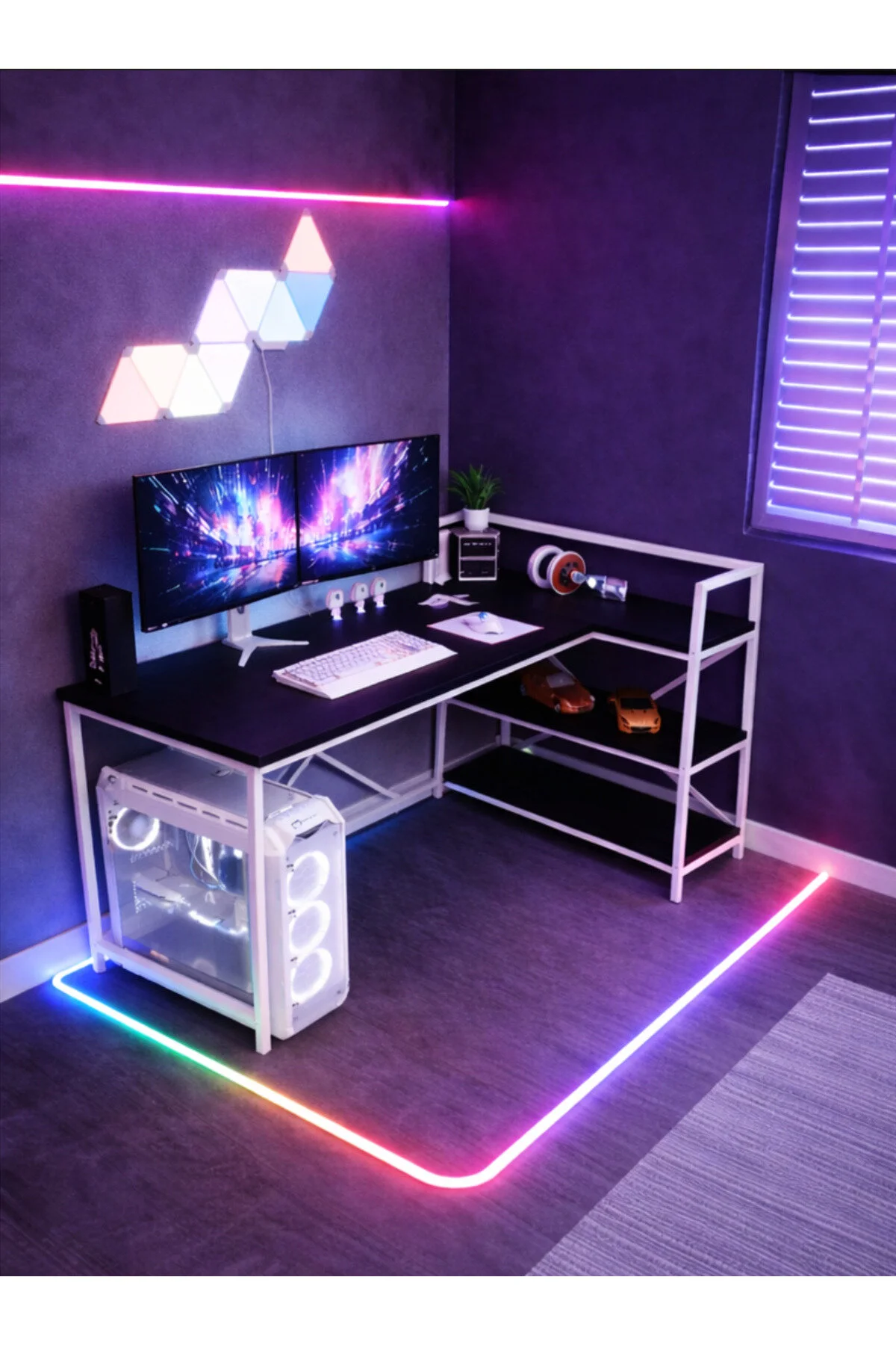 Flinder Siyah/Beyaz Çift Yön Kullanıma Uygun, Raflı Gaming Oyuncu Masası, Bilgisayar Masası, Çalışma Masası