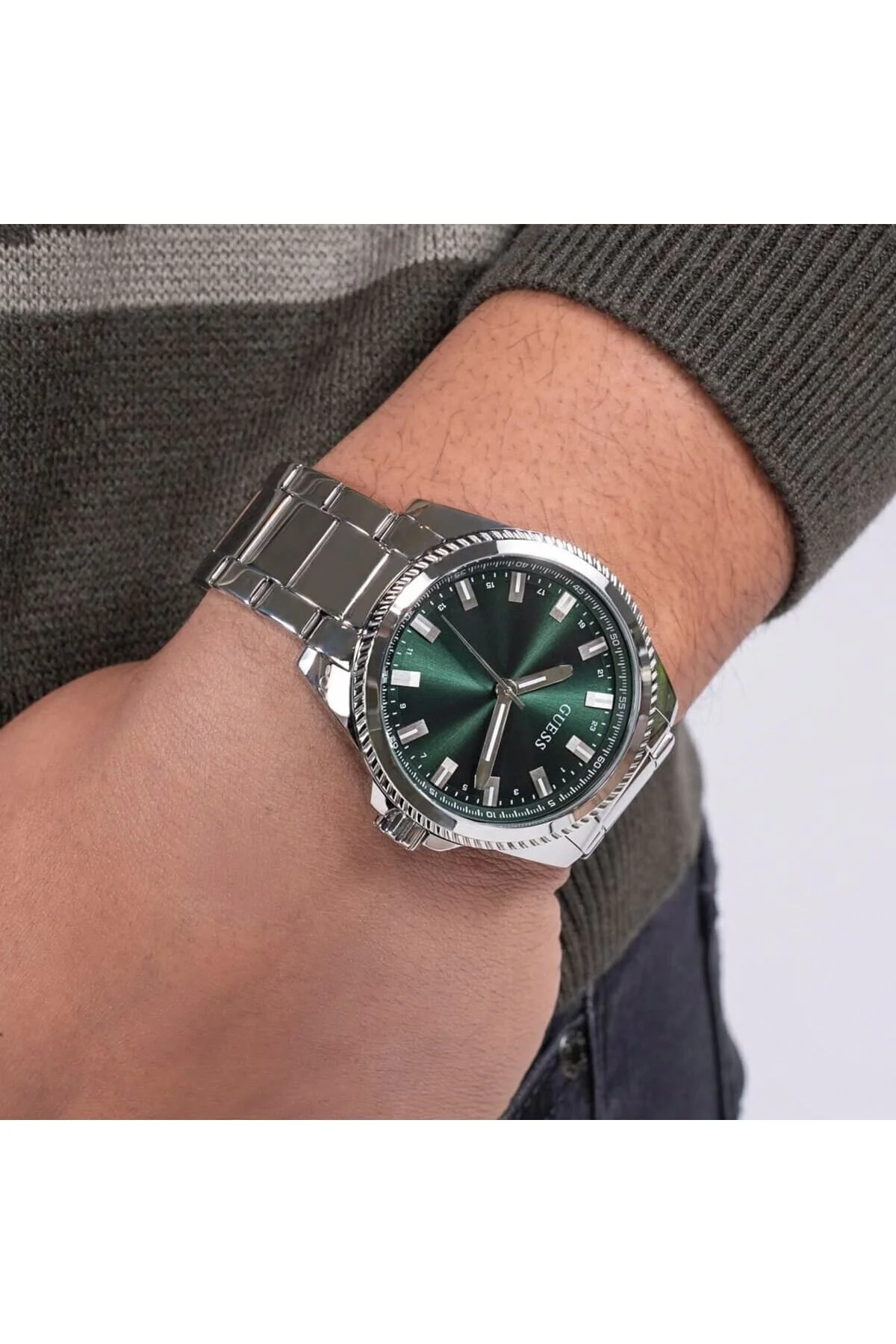 Guess GUGW0810G2 Erkek Kol Saati ve Yedek Kordon