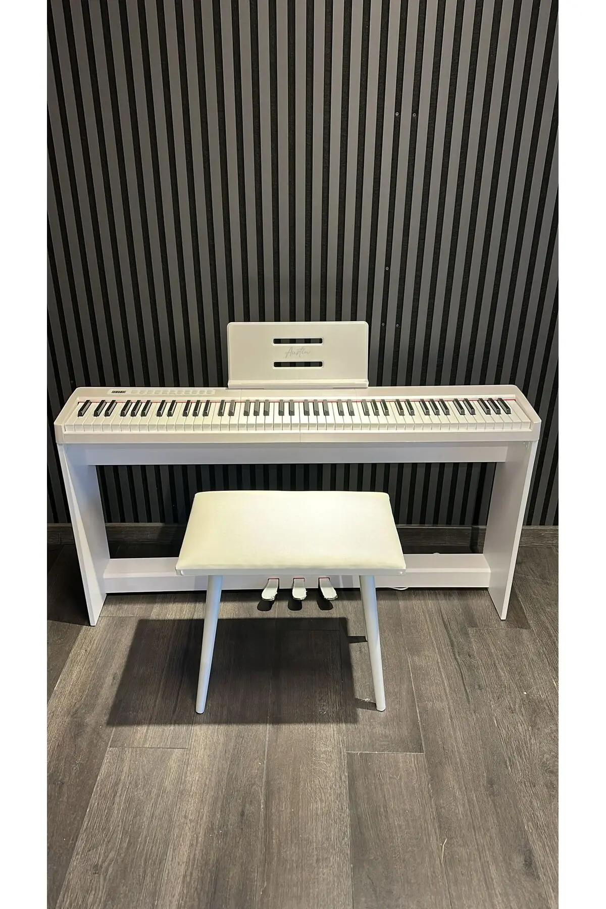AUSTIN Beyaz Digital Piyano Hassasiyetli 88 Dolgu Tuş 3 Pedal Tabure Kulaklık Dahil