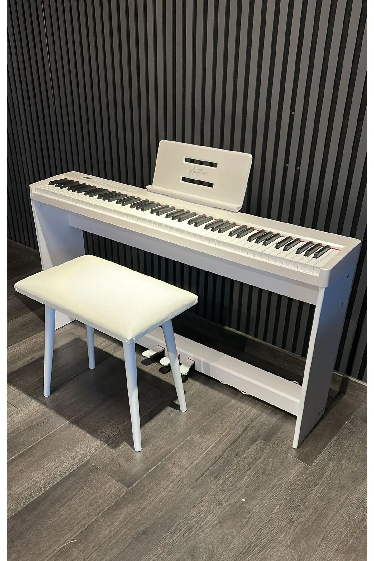 AUSTIN Beyaz Digital Piyano Hassasiyetli 88 Dolgu Tuş 3 Pedal Tabure Kulaklık Dahil
