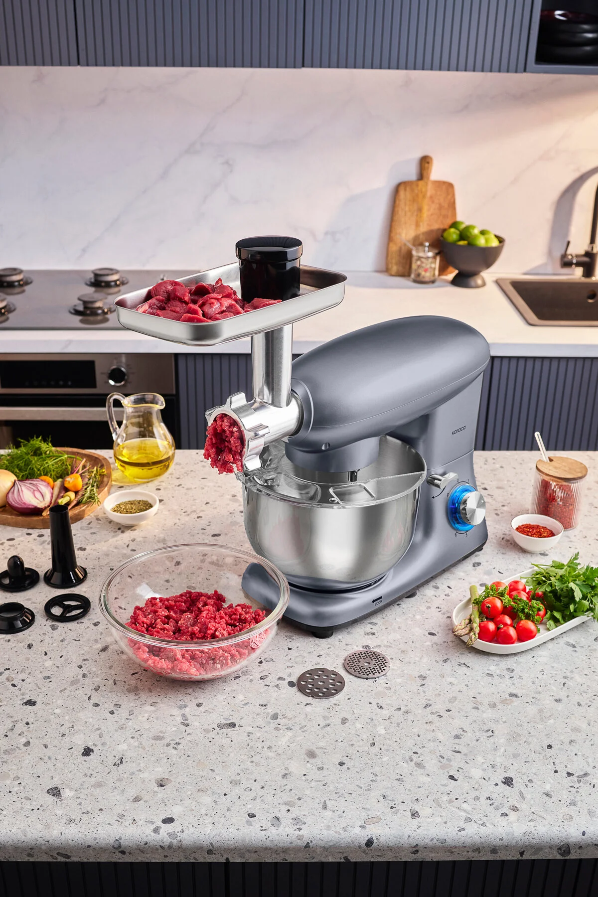 Karaca Multichef Stand Mikser Mutfak Şefi 1900w 5,5lt (KIYMA ÇEKME SUCUK-SOSİS İÇLİ KÖFTE APARATLI)