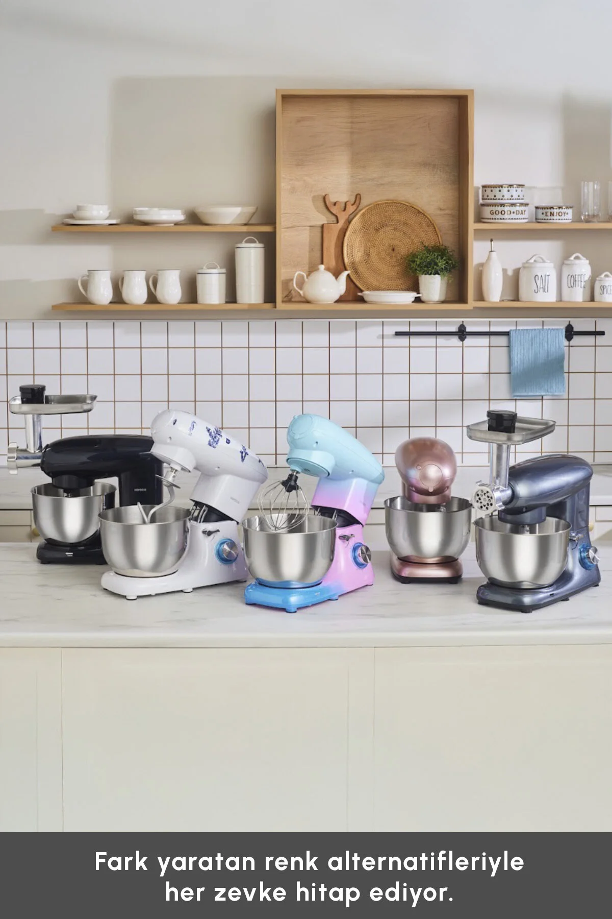 Karaca Multichef Stand Mikser Mutfak Şefi 1900w 5,5lt (KIYMA ÇEKME SUCUK-SOSİS İÇLİ KÖFTE APARATLI)