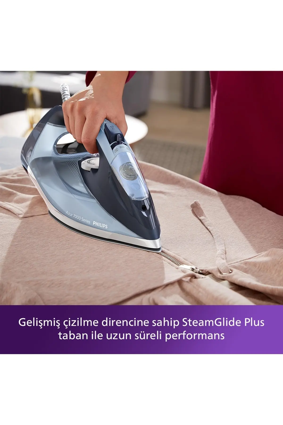 Philips 7000 Serisi Buharlı Ütü, 2800W, 250 g Şok Buhar, 50 g/dk Sürekli Buhar, SteamGlide, DST7020/20