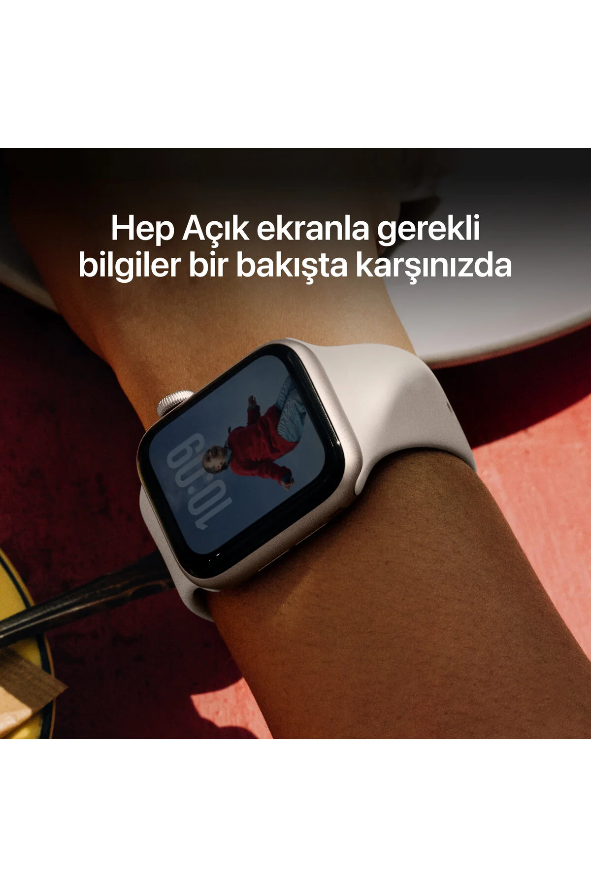 Apple Watch SE 3 GPS, 44mm Gece Yarısı Alüminyum Kasa ve Gece Yarısı Spor Kordon - M/L
