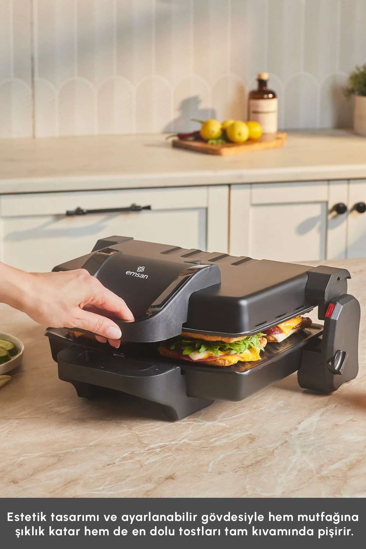 Emsan Future Essential Tost Makinesi Matte Black 1800 W 4 Dilim Kapasiteli