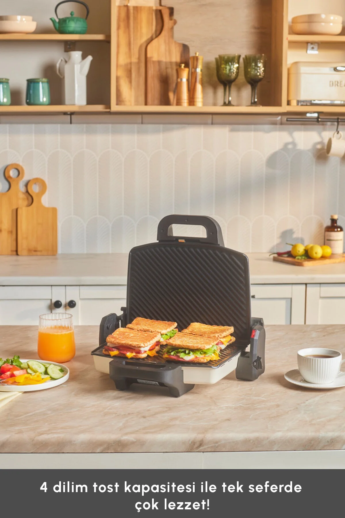 Karaca Swiss Izgara ve Tost Makinesi 1800 W 4 Dilim Kapasiteli