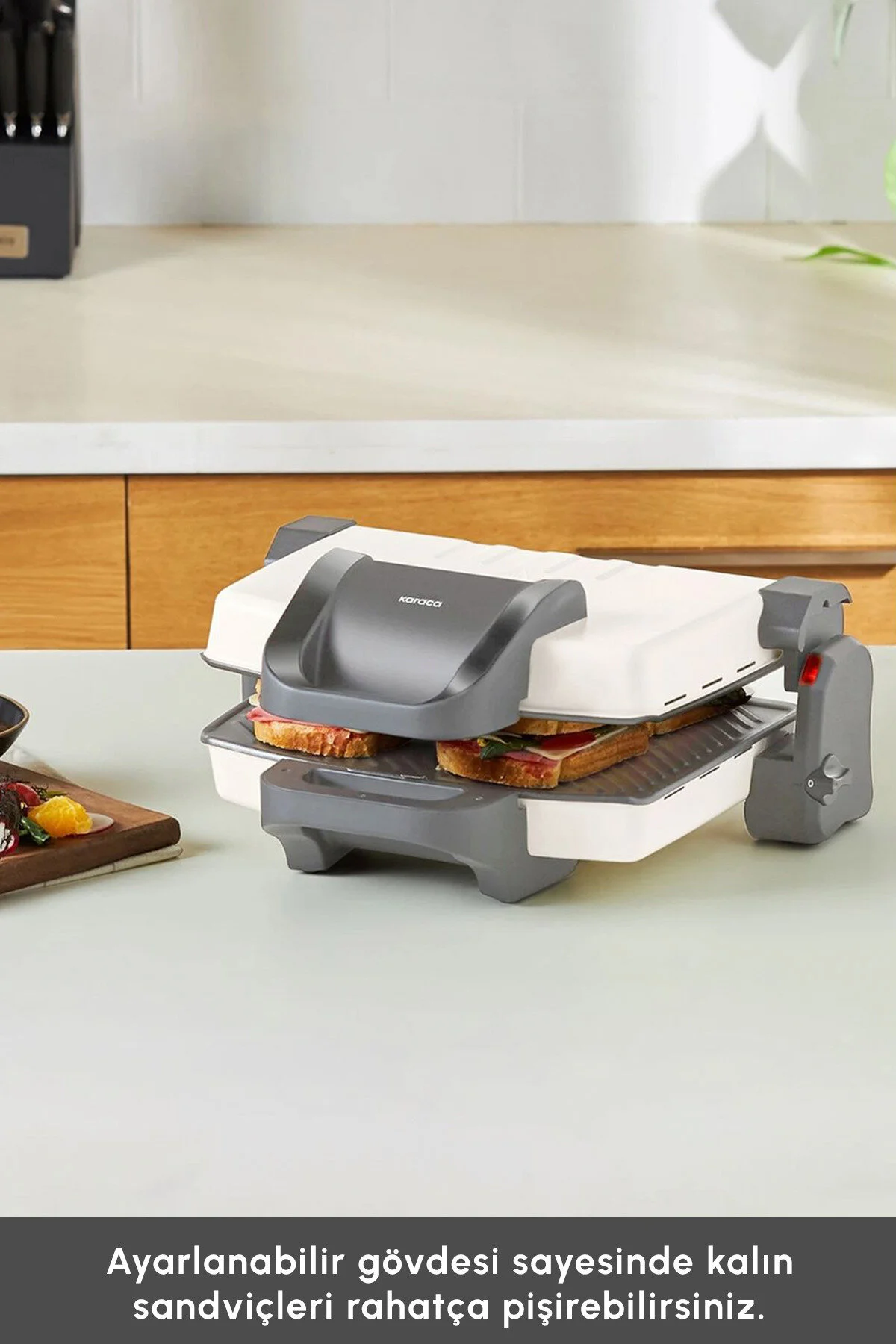 Karaca Swiss Izgara ve Tost Makinesi 1800 W 4 Dilim Kapasiteli