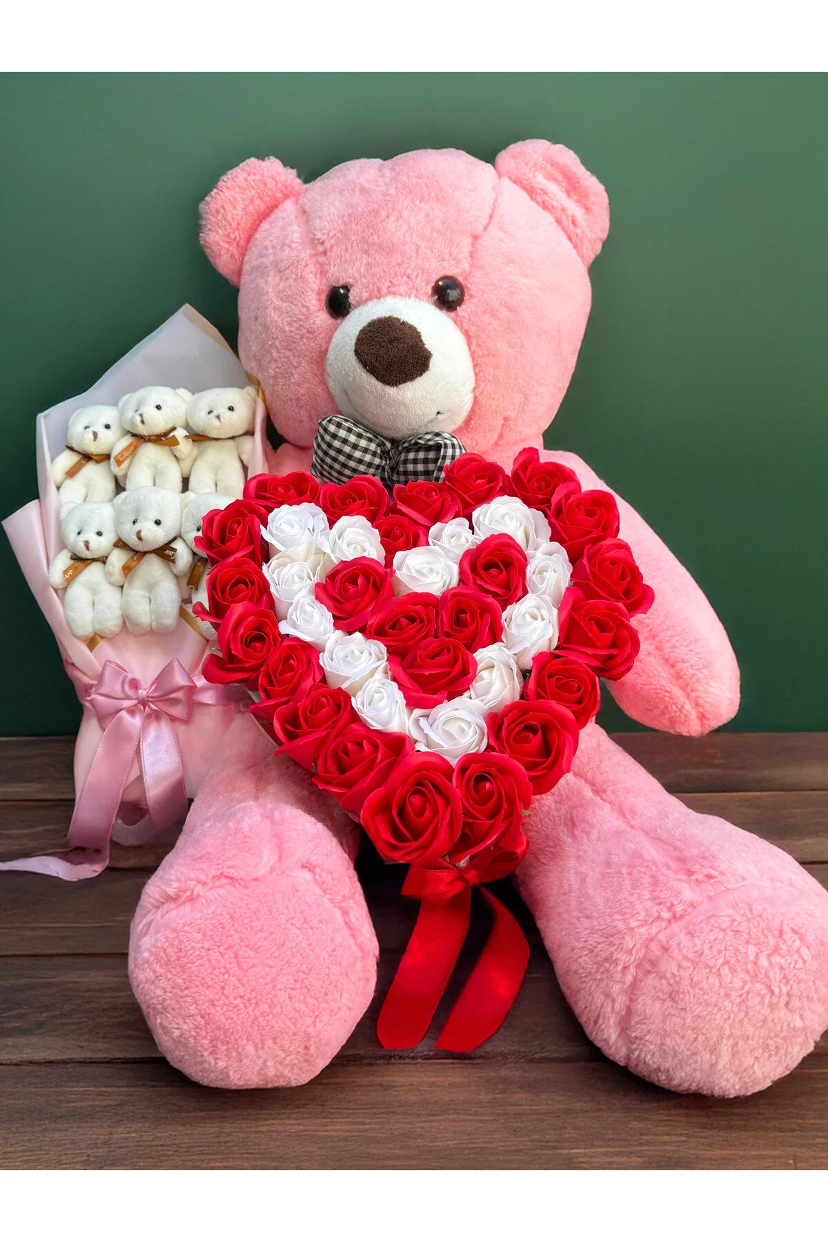 Linalux Gifts Sevgiliye Hediye 90cm Pembe Ayıcık Kalp Gül Aranjman ve Ayıcık Buketi - Sevgiliye Dogum Gunu Hediye