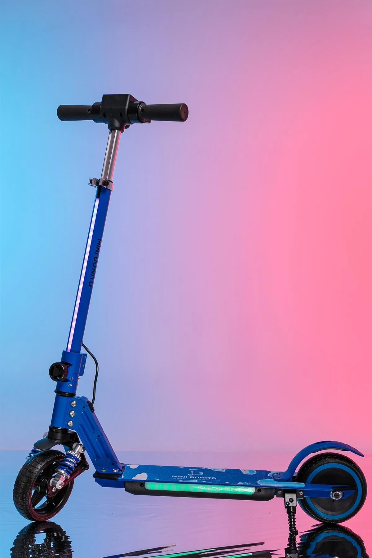 MODAONN MİNİ BONİTO Çocuk Katlanabilir, LED Işıklı, Amortisörlü Elektrikli Scooter – Ayarlanabilir Direksiyo