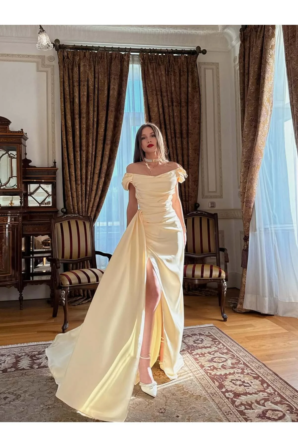 zoezoe Düşük Omuz Drapeli Abiye Elbise